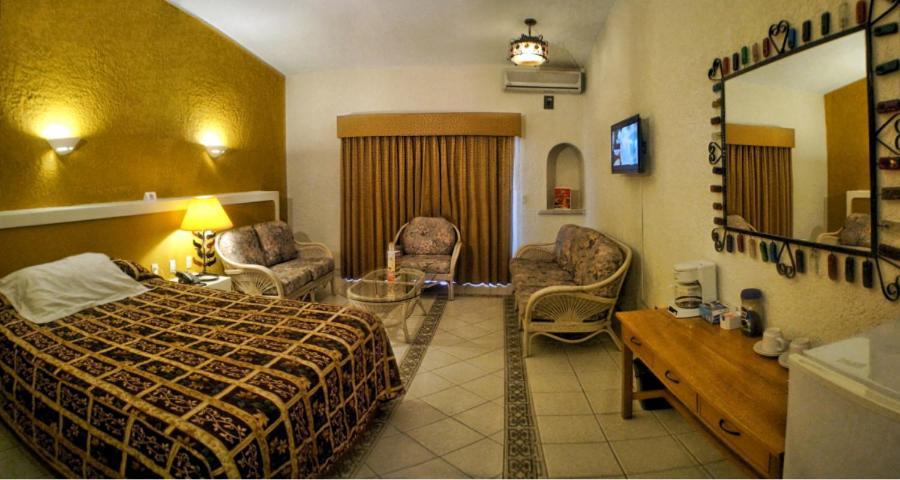 Hotel Mision Santa Maria San Quintin Exterior photo