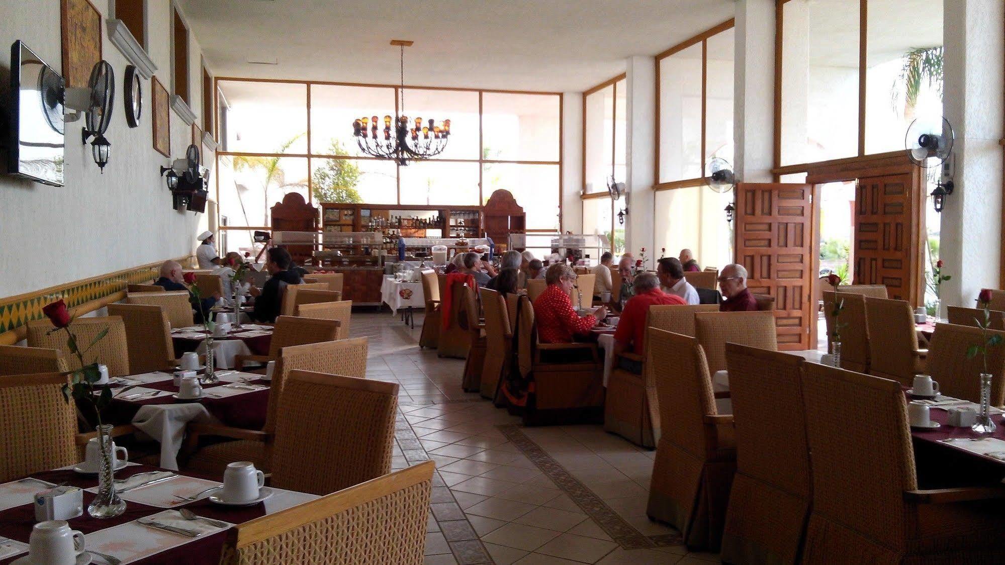 Hotel Mision Santa Maria San Quintin Exterior photo